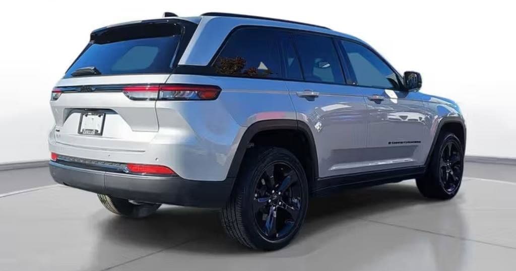 Certified 2023 Jeep Grand Cherokee Altitude SUV