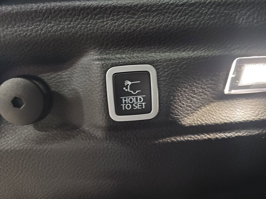 2023 JEEP GRAND CHEROKEE L - Image 15