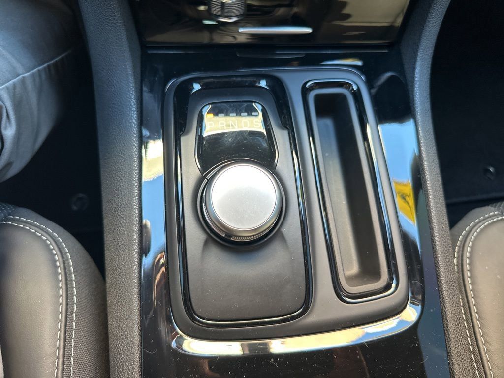 2023 CHRYSLER 300 - Image 21