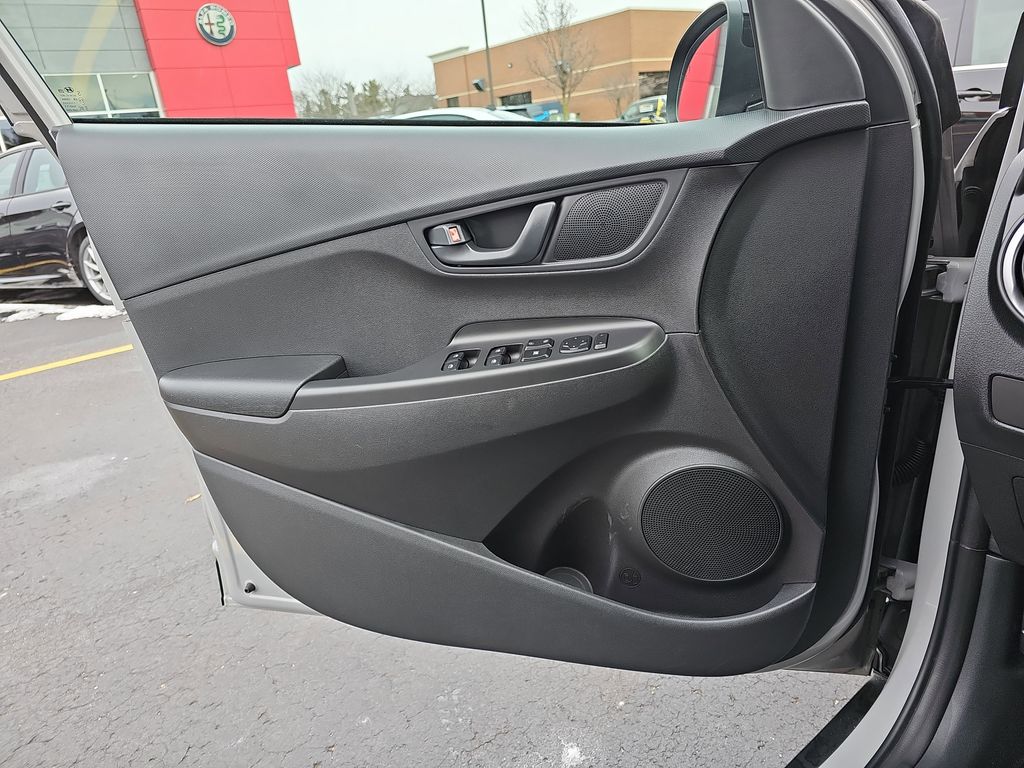 2023 HYUNDAI KONA - Image 25