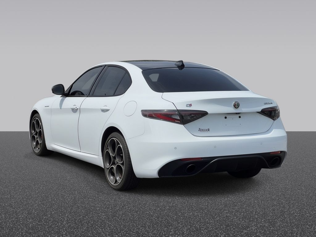 Used 2024 Alfa Romeo Giulia Veloce Sedan