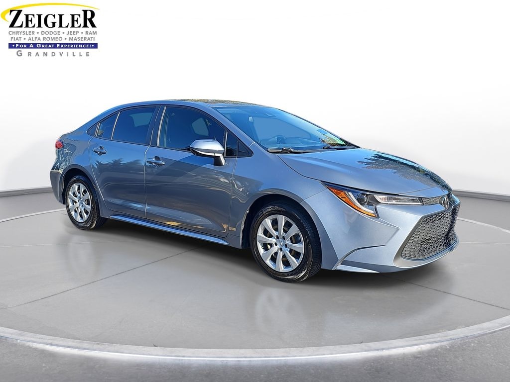 Used 2021 Toyota Corolla LE Sedan