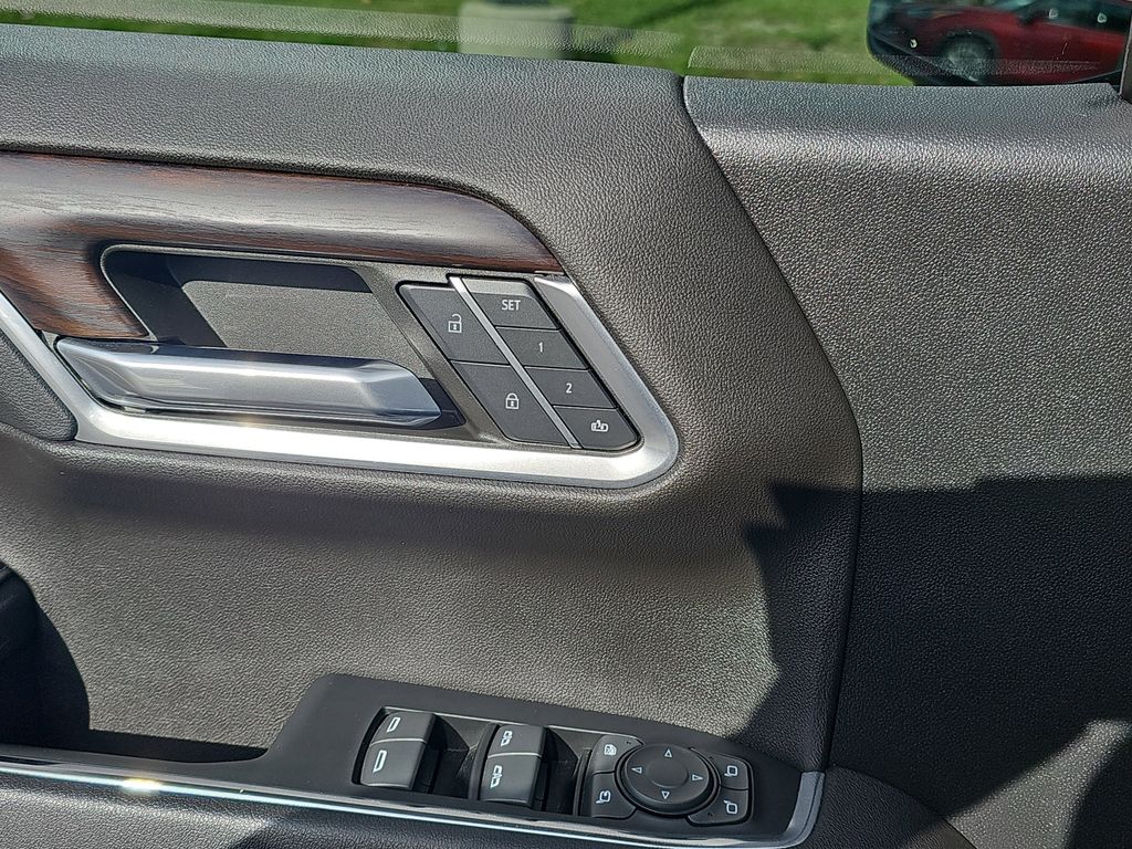 2023 GMC SIERRA - Image 26