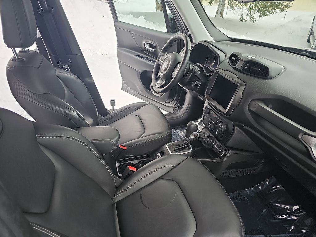 2023 JEEP RENEGADE - Image 10