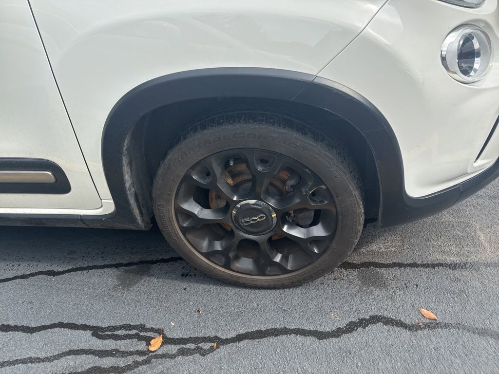2015 Fiat 500L Trekking photo 3