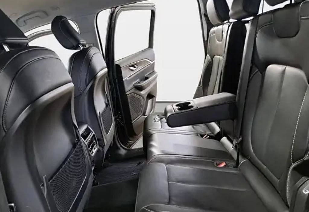 2023 JEEP GRAND CHEROKEE L - Image 13