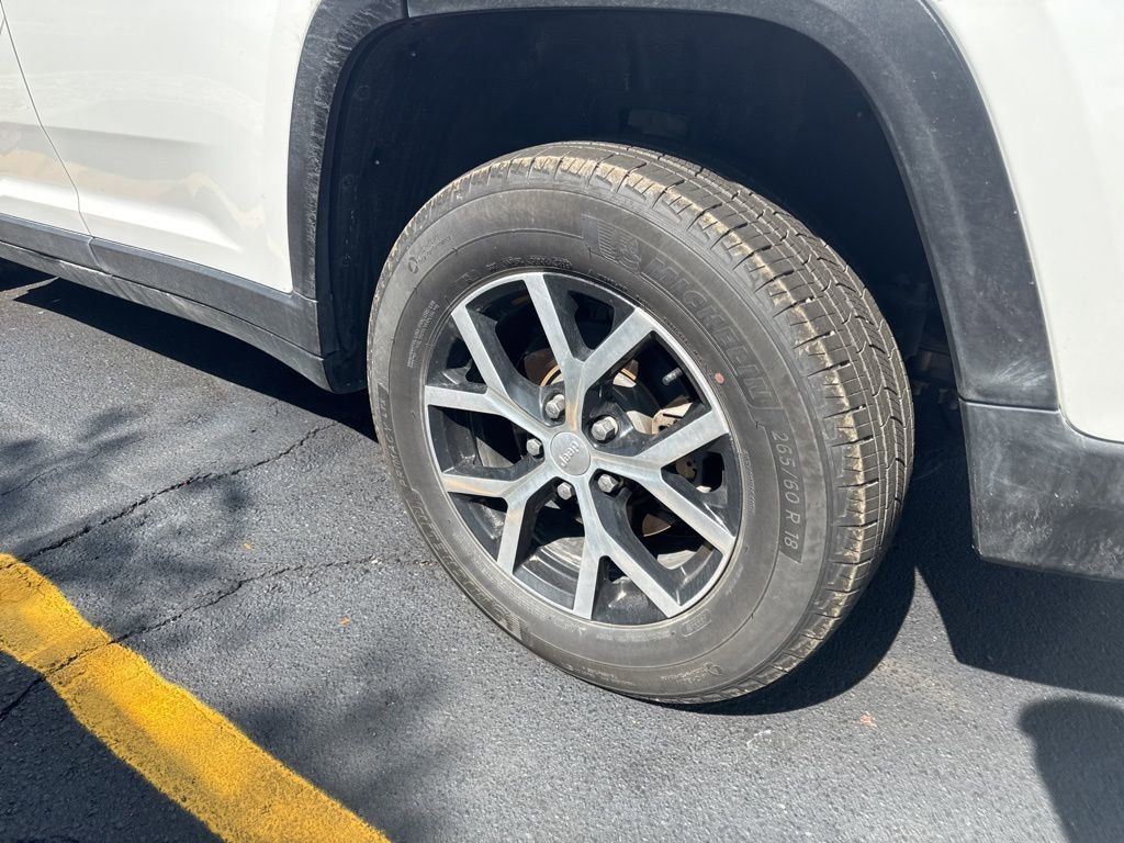 2023 Jeep Grand Cherokee Limited photo 4