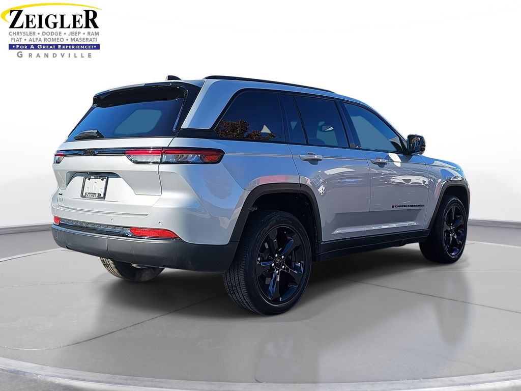 2023 JEEP GRAND CHEROKEE - Image 5
