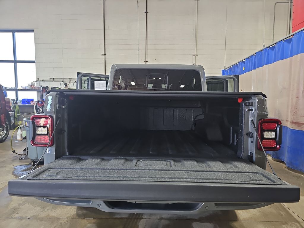 2022 JEEP GLADIATOR - Image 12