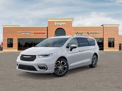 2026 Chrysler Pacifica Pinnacle Van Passenger Van