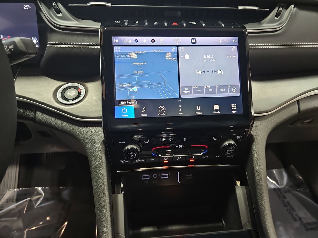 2023 JEEP GRAND CHEROKEE - Image 19