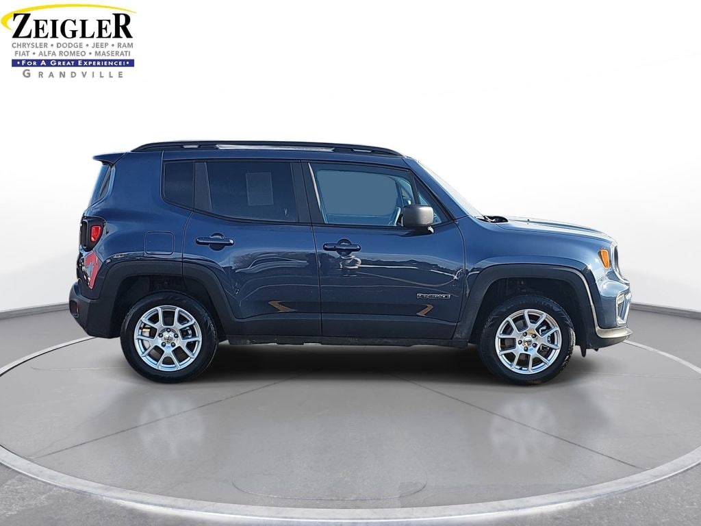 Used 2022 Jeep Renegade Latitude SUV