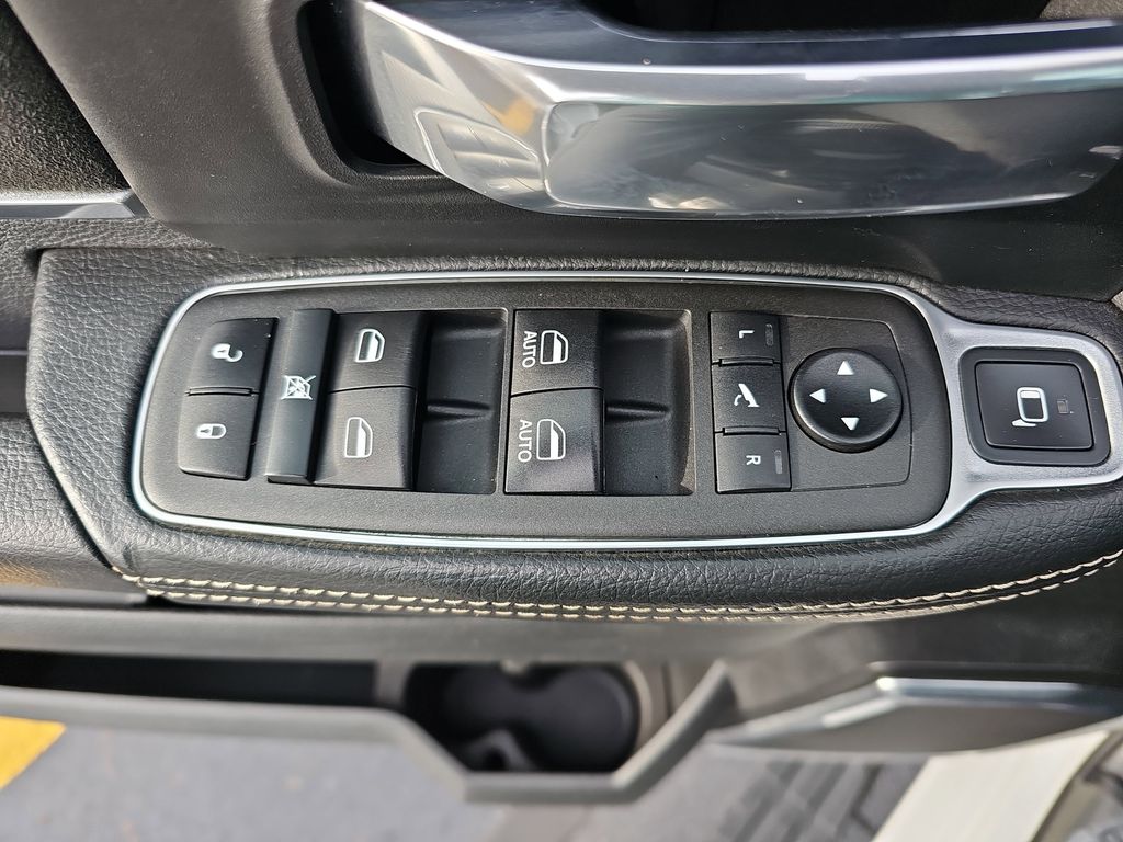 2021 RAM 3500 - Image 25