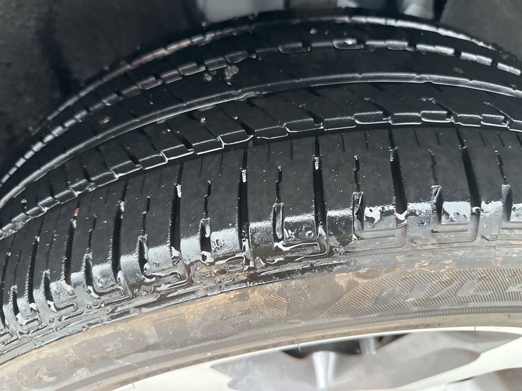 2023 JEEP GRAND CHEROKEE - Image 19