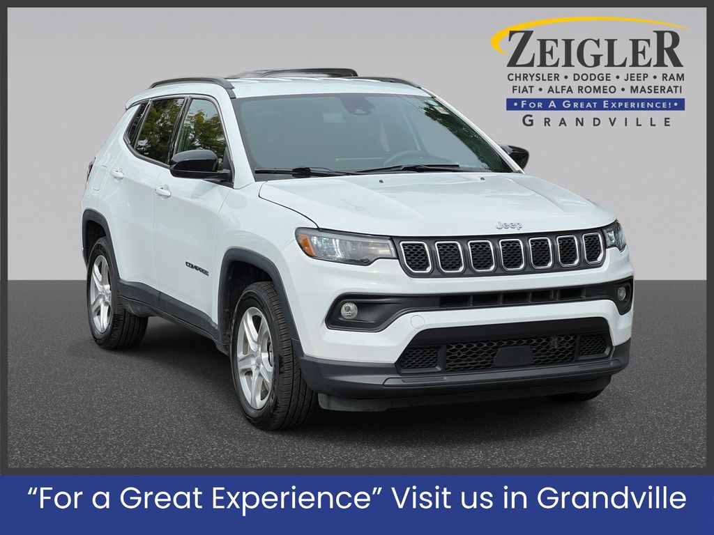 Used 2024 Jeep Compass Latitude SUV