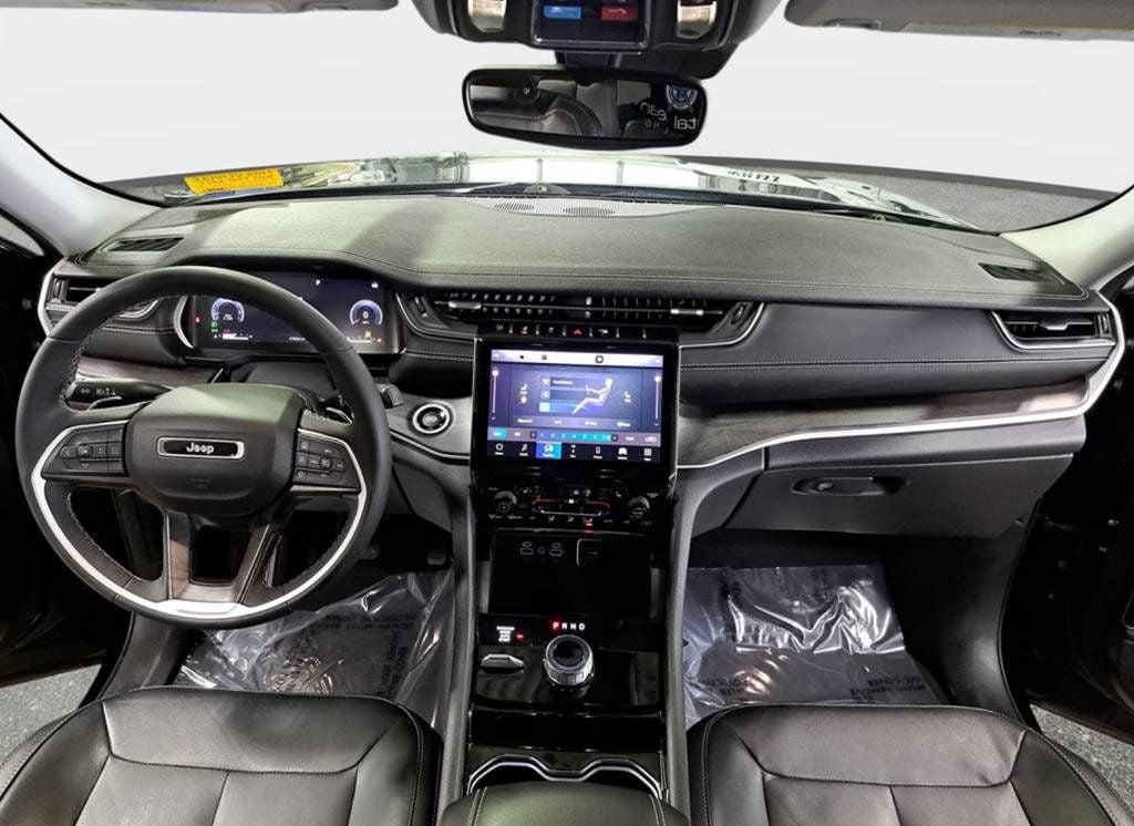 2023 JEEP GRAND CHEROKEE L - Image 2