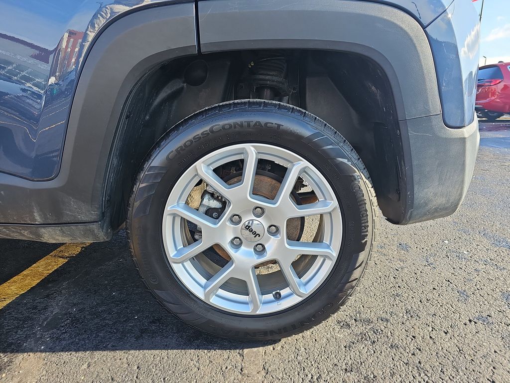 2022 JEEP RENEGADE - Image 32