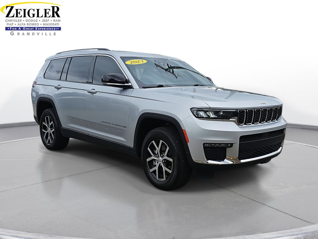 2023 Jeep Grand Cherokee Limited photo 3