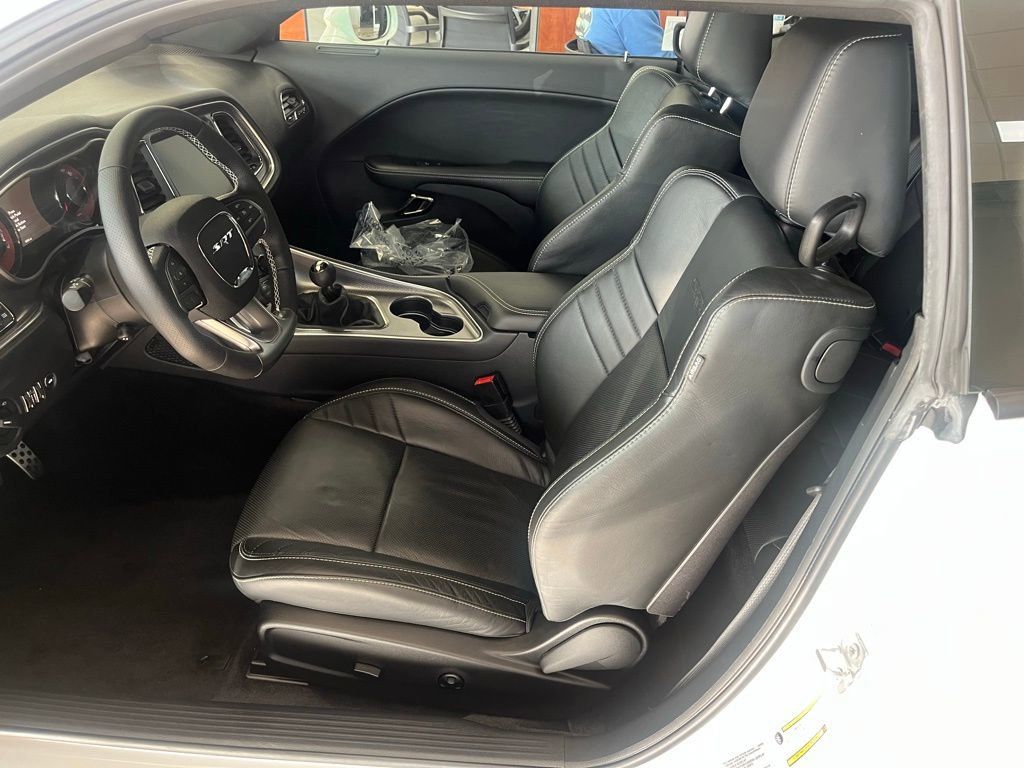 2015 Dodge Challenger SRT8 Hellcat photo 4