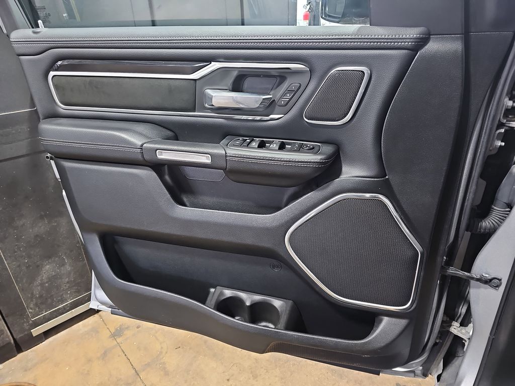 2021 RAM 1500 - Image 26