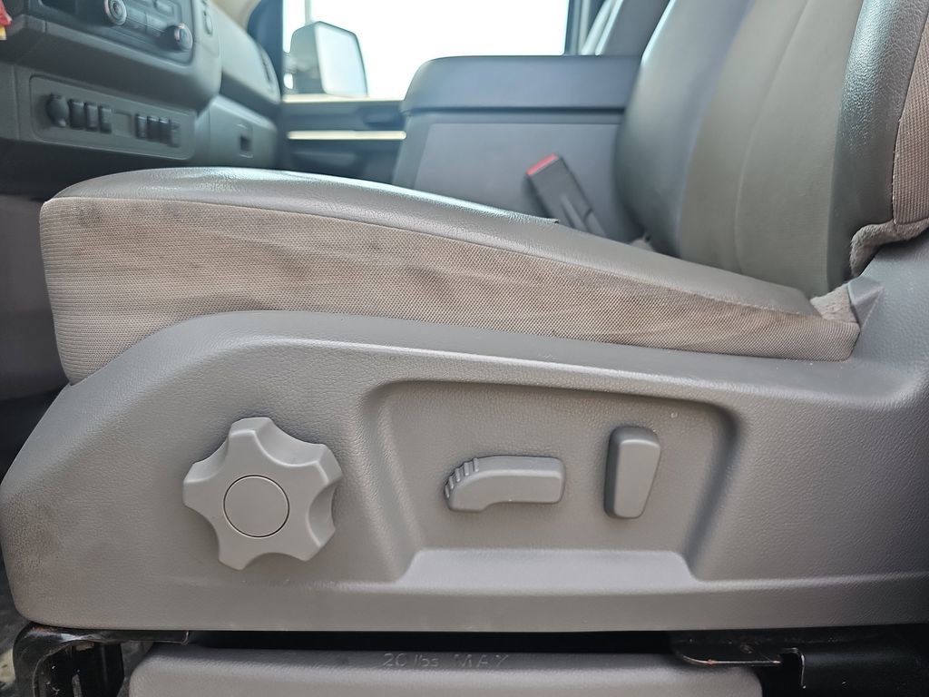 2020 NISSAN NV - Image 26