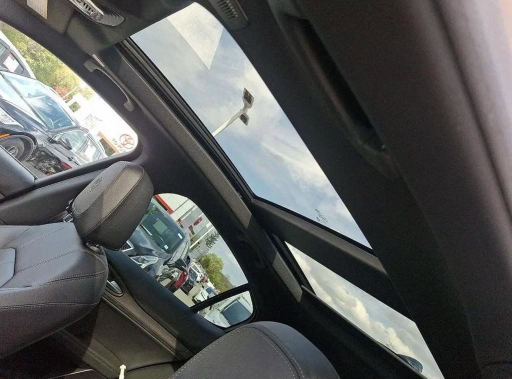 2023 ALFA ROMEO STELVIO - Image 8