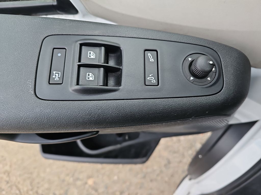 2021 RAM PROMASTER 2500 - Image 25