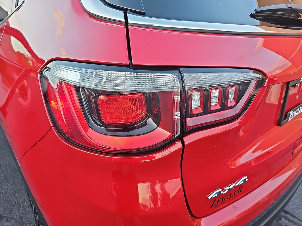 2023 JEEP COMPASS - Image 32