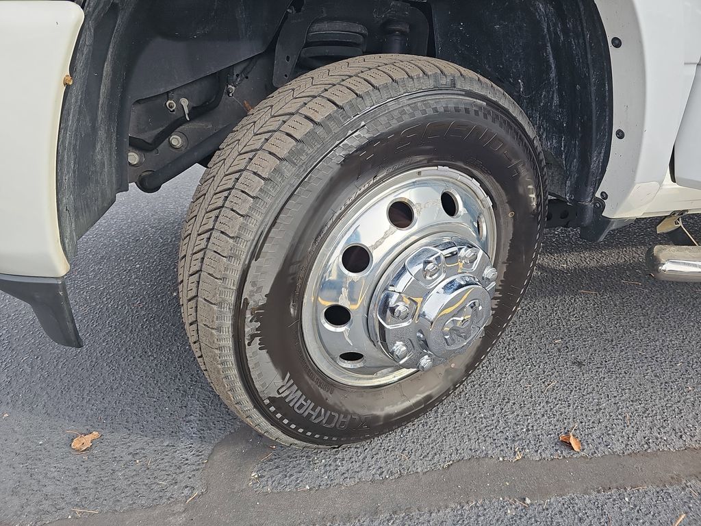 2021 RAM 3500 - Image 29