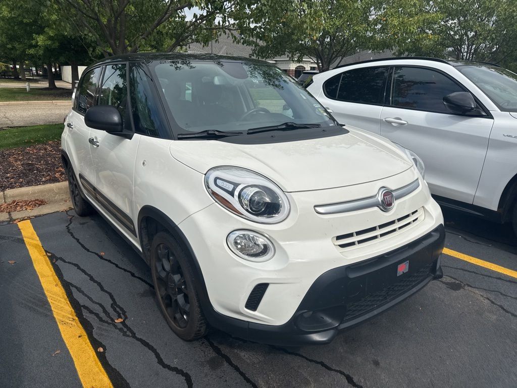 2015 Fiat 500L Trekking photo 2