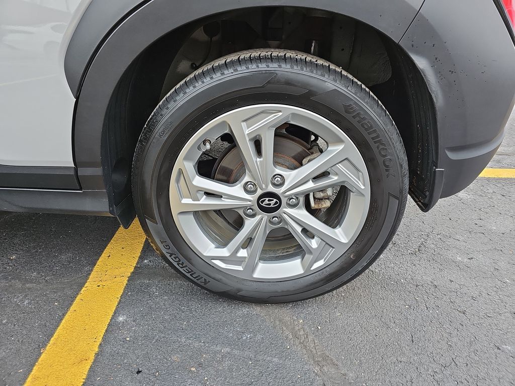 2023 HYUNDAI KONA - Image 30