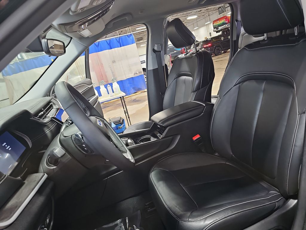 2023 JEEP GRAND CHEROKEE - Image 14