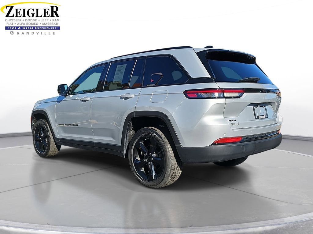 2023 JEEP GRAND CHEROKEE - Image 7