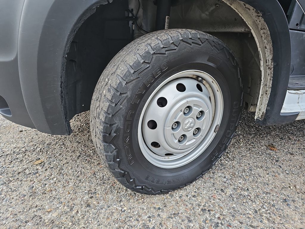 2021 RAM PROMASTER 2500 - Image 29