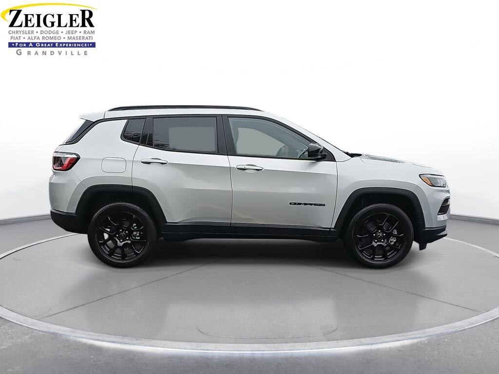 New 2026 Jeep Compass Latitude SUV