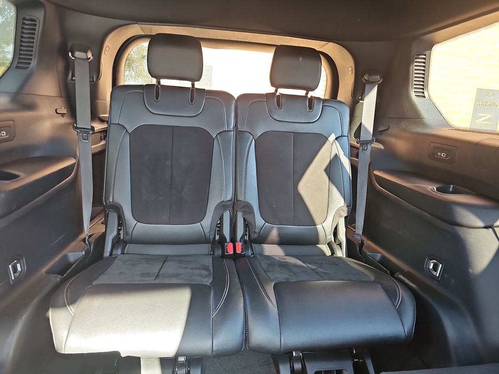 2023 JEEP GRAND CHEROKEE L - Image 12