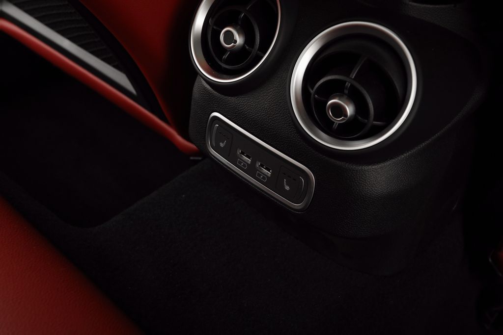 2025 Alfa Romeo Giulia Base - Photo 28