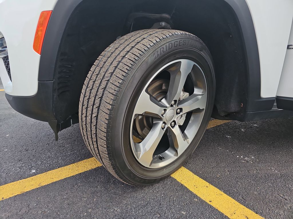 2023 JEEP GRAND CHEROKEE - Image 33