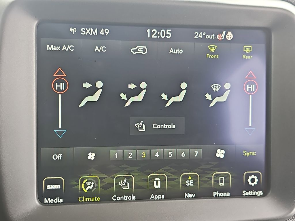 2023 JEEP RENEGADE - Image 18