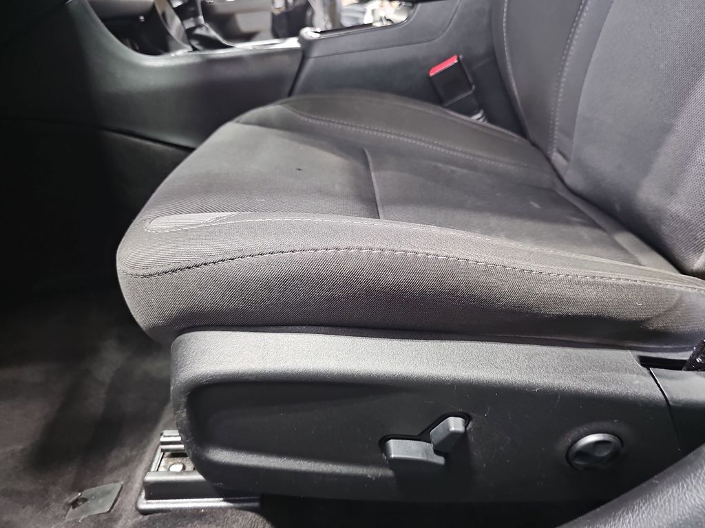 2017 DODGE CHARGER - Image 26