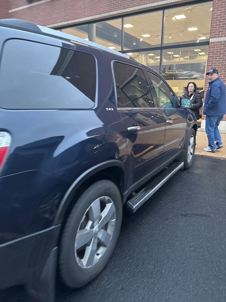 2012 Gmc Acadia SLT photo 3