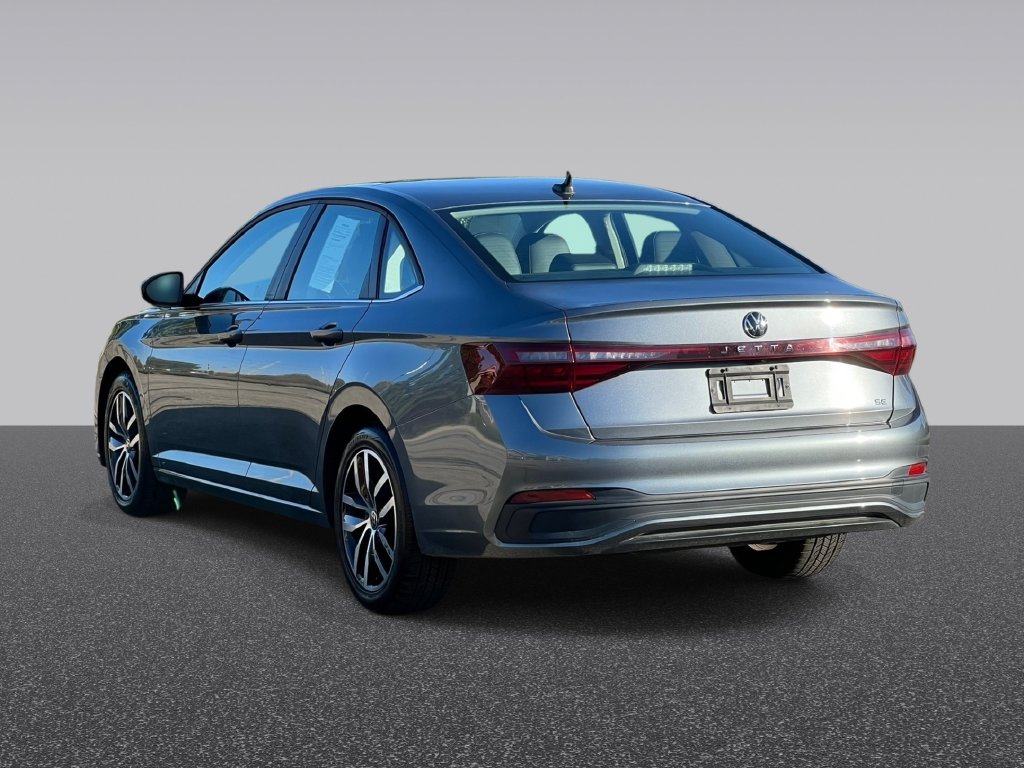 Certified 2025 Volkswagen Jetta 1.5T SE Sedan
