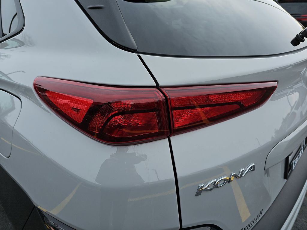 2023 HYUNDAI KONA - Image 31