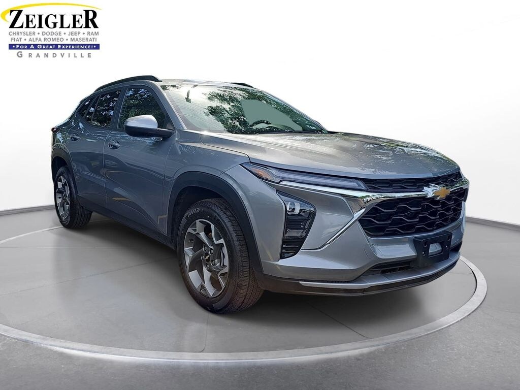 Certified 2025 Chevrolet Trax LT SUV