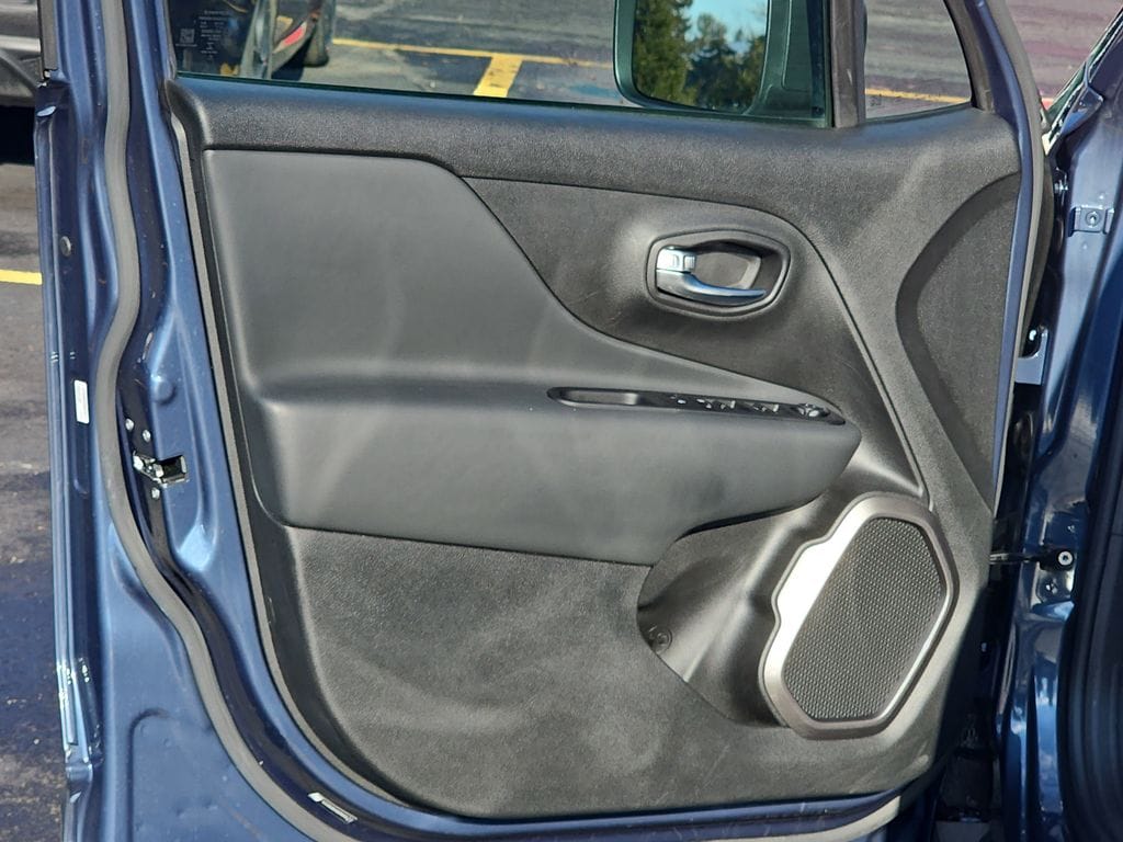 2022 JEEP RENEGADE - Image 26