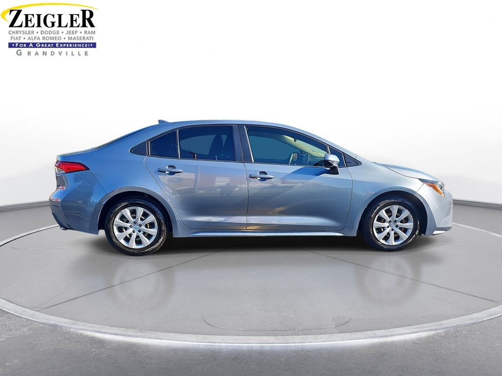 Used 2021 Toyota Corolla LE Sedan