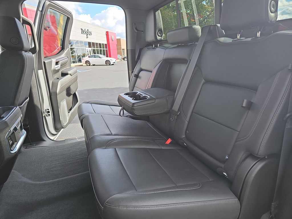 2023 GMC SIERRA - Image 13