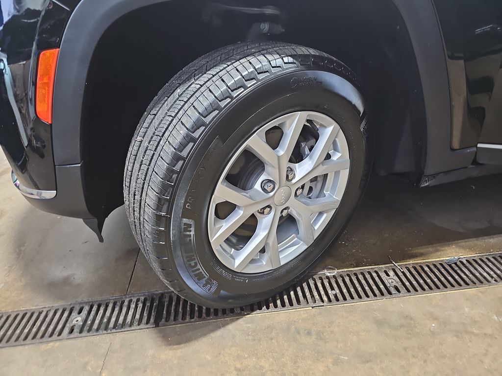 2023 JEEP GRAND CHEROKEE L - Image 34