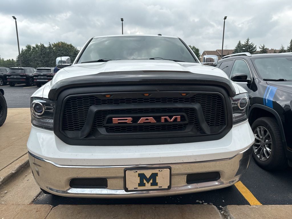 2014 Ram 1500 SLT photo 2