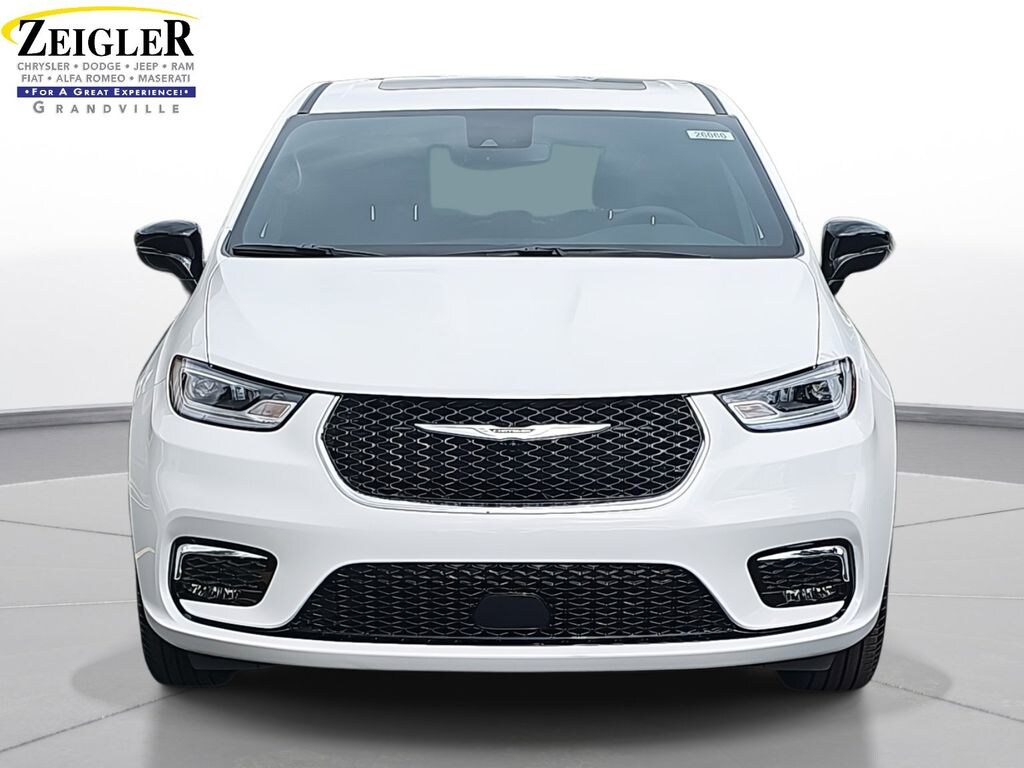 New 2026 Chrysler Pacifica Select Van Passenger Van